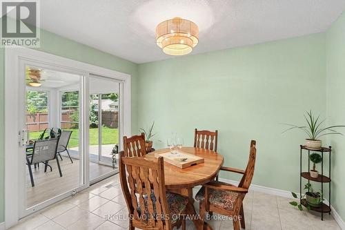 1331 Alloway Crescent, Ottawa, ON - Indoor Photo Showing Dining Room