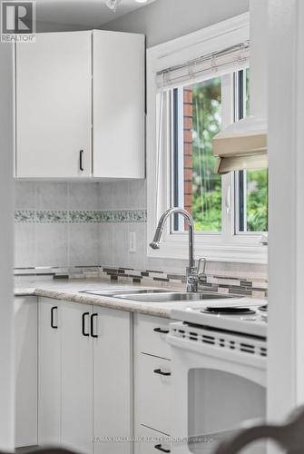 323 Poulin Avenue, Ottawa, ON - Indoor Photo Showing Kitchen