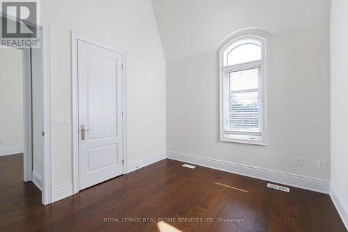 257 Hanover Street, Oakville, ON - Indoor Photo Showing Other Room