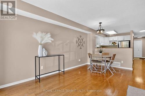 255 Deercroft Avenue, Ottawa, ON - Indoor Photo Showing Dining Room