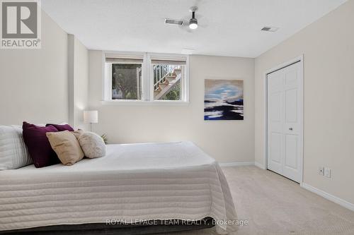 255 Deercroft Avenue, Ottawa, ON - Indoor Photo Showing Bedroom