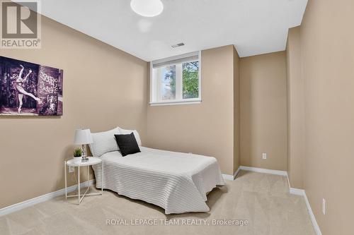 255 Deercroft Avenue, Ottawa, ON - Indoor Photo Showing Bedroom