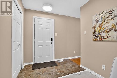 255 Deercroft Avenue, Ottawa, ON - Indoor Photo Showing Other Room