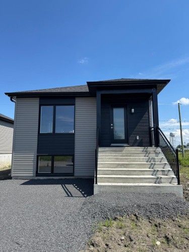Façade - 9 Rue Arnold, Huntingdon, QC - Outdoor