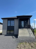 9 Rue Arnold  Huntingdon, QC J0S 1H0