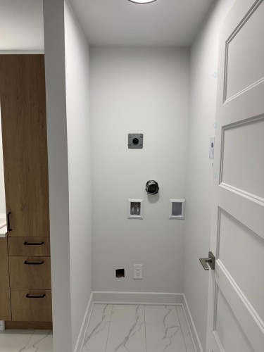 Salle de lavage - 9 Rue Arnold, Huntingdon, QC - Indoor Photo Showing Other Room