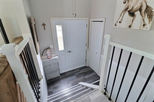 Hall d'entrée/Vestibule - 69 10E Avenue O., Palmarolle, QC - Indoor Photo Showing Other Room