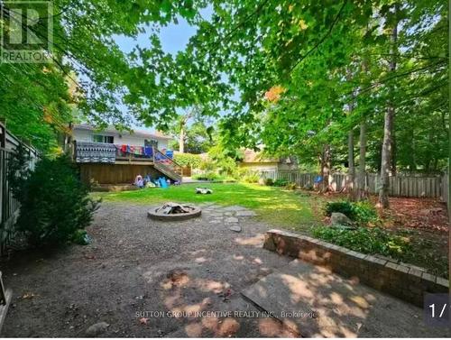 UPPER UNIT - 7 ROSEDALE PLACE , Barrie, Ontario L4M 5E7 3