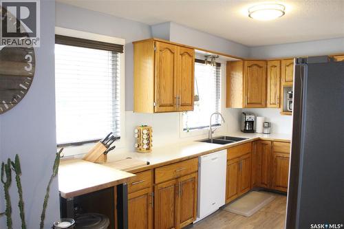 265 Saskatchewan Street, Central Butte, SK - Indoor Photo Showing Kitchen With Double Sink