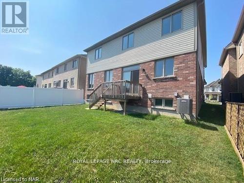 7801 SASSAFRAS TRAIL , Niagara Falls (Brown), Ontario L2H 0N5 2