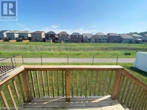 7801 SASSAFRAS TRAIL , Niagara Falls (Brown), Ontario L2H 0N5 4