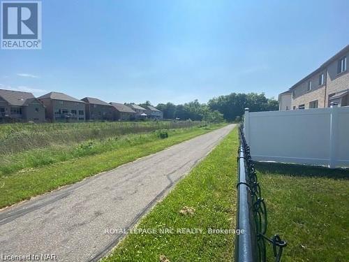 7801 SASSAFRAS TRAIL , Niagara Falls (Brown), Ontario L2H 0N5 5