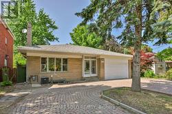 158 YORK MILLS ROAD  Toronto, ON M2L 1K7