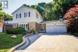 811 HUNTINGWOOD DRIVE  Toronto, ON M1T 2L8