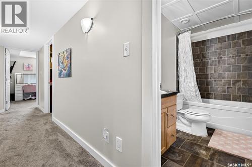 69 Goldenglow Drive, Moose Jaw, SK - Indoor Photo Showing Bathroom
