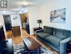 909 - 20 BLUE JAYS WAY  Toronto, ON M5V 3W6