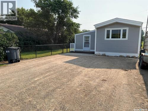6 A Avenue, Willow Bunch, SK 