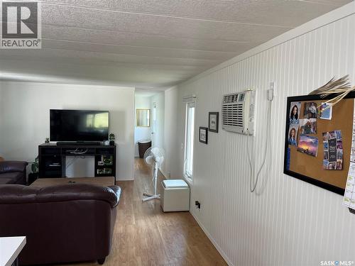 6 A Avenue, Willow Bunch, SK 