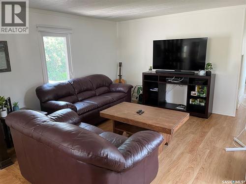 6 A Avenue, Willow Bunch, SK 