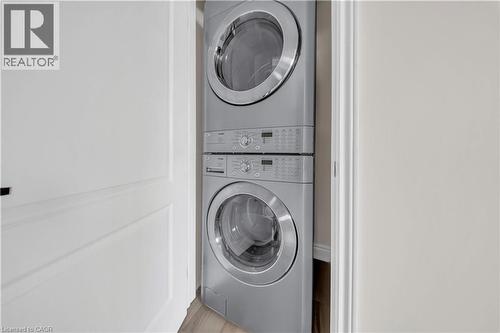 441 West 5Th Street, Hamilton, ON - Indoor Photo Showing Laundry Room