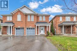 114 BOTAVIA DOWNS DRIVE Brampton, ON L7A 3P6