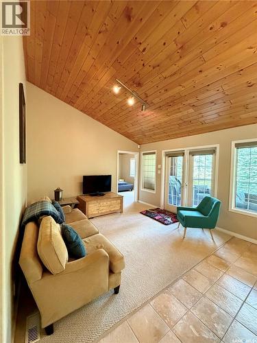60 Estates Drive, Elk Ridge, SK - Indoor Photo Showing Other Room