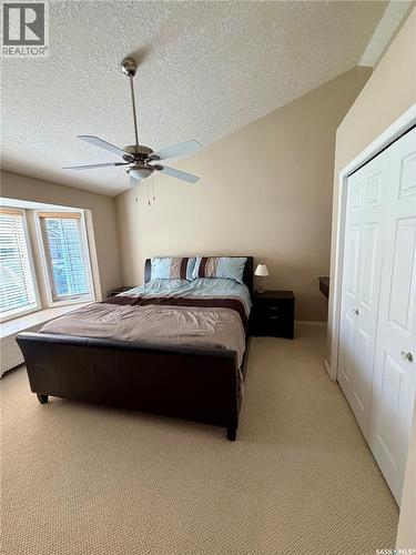 60 Estates Drive, Elk Ridge, SK - Indoor Photo Showing Bedroom