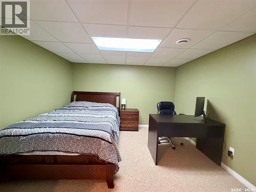 60 Estates Drive, Elk Ridge, SK - Indoor Photo Showing Bedroom