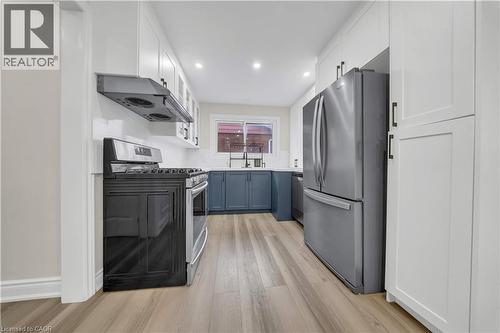 441 West 5Th Street, Hamilton, ON - Indoor Photo Showing Kitchen