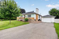 53 FIELDROW STREET  Ottawa, ON K2G 2Y6