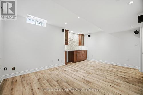 3277 Paul Henderson Drive, Mississauga, ON - Indoor