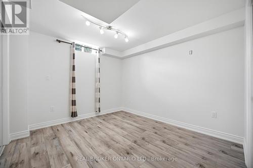 3277 Paul Henderson Drive, Mississauga, ON - Indoor Photo Showing Other Room
