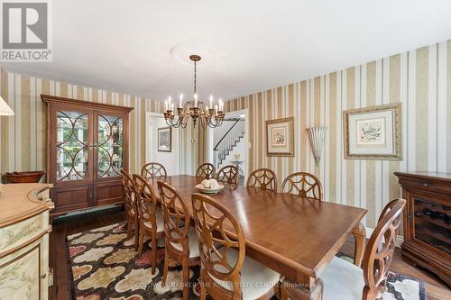 Dining Room - 49 Falling Leaf Court, Aurora, ON - Indoor Photo Showing Dining Room