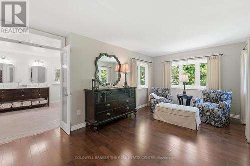 Primary Bedroom Nook - 49 Falling Leaf Court, Aurora, ON - Indoor Photo Showing Living Room