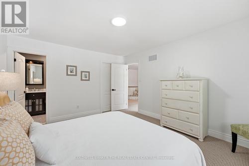 Bedroom with Ensuite - 49 Falling Leaf Court, Aurora, ON - Indoor Photo Showing Bedroom