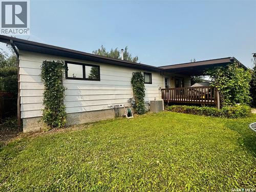 34 Blackwell Crescent, Yorkton, SK - Outdoor With Deck Patio Veranda