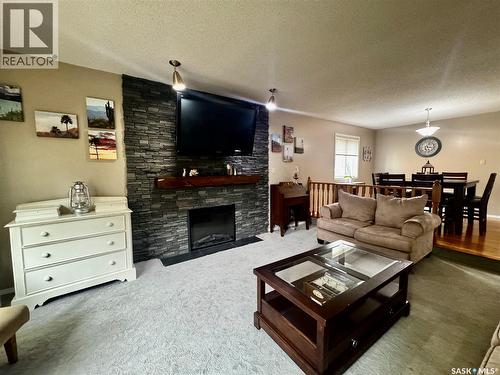 34 Blackwell Crescent, Yorkton, SK - Indoor Photo Showing Living Room With Fireplace