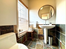 Powder room - 