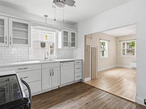 5873 Merkel Street, Halifax, NS - Indoor Photo Showing Kitchen