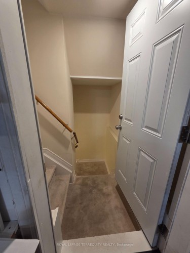 Bsmt-16 Royal Chapin Crescent , Richmond Hill, ON L4S 1Z9 4