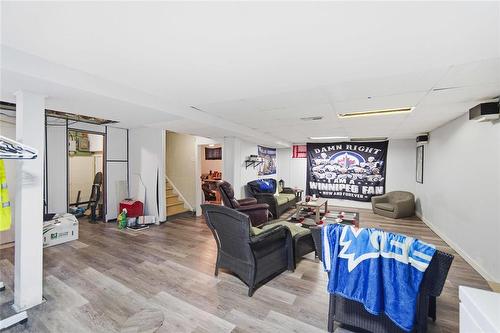 900 Bond Street, Winnipeg, MB - Indoor