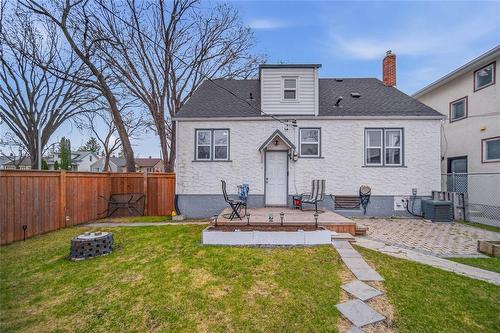 900 Bond Street, Winnipeg, MB - Outdoor