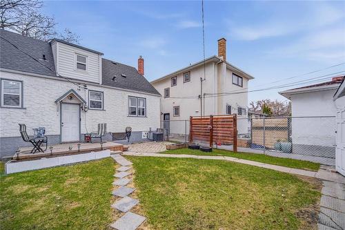 900 Bond Street, Winnipeg, MB - Outdoor With Exterior