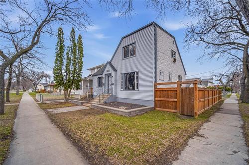 900 Bond Street, Winnipeg, MB - Outdoor