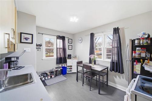 900 Bond Street, Winnipeg, MB - Indoor