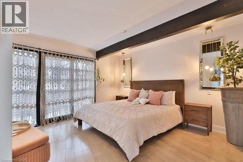 1352 Nocturne Court, Mississauga, ON - Indoor Photo Showing Bedroom