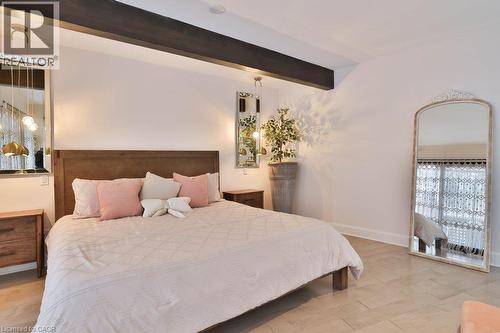 1352 Nocturne Court, Mississauga, ON - Indoor Photo Showing Bedroom