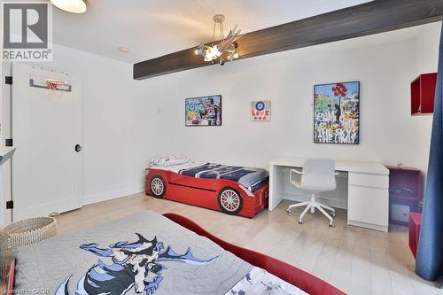 1352 Nocturne Court, Mississauga, ON - Indoor Photo Showing Garage