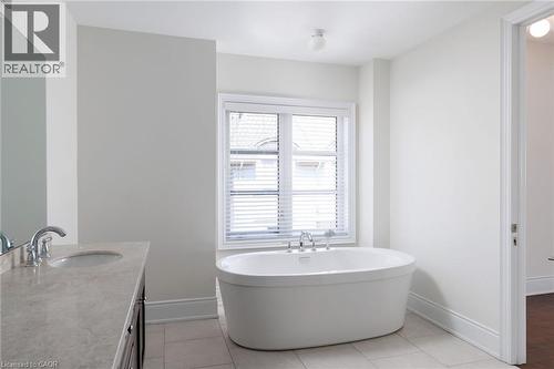 257 Hanover Street, Oakville, ON - Indoor Photo Showing Bathroom