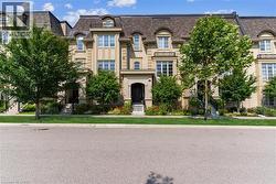 257 HANOVER Street Oakville, ON L6K 0H3